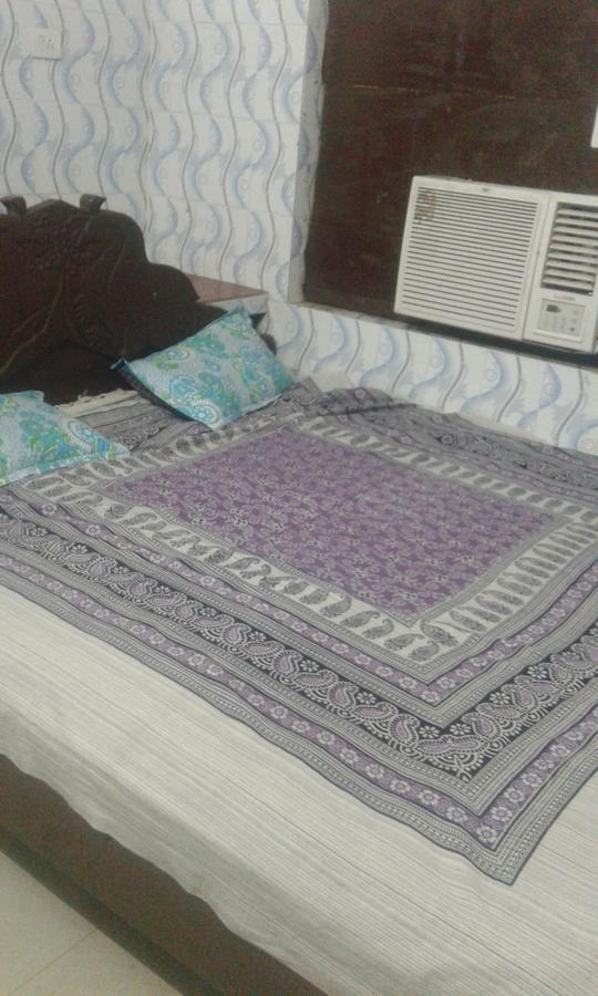 Hotel Swarg Puri Luaran gambar