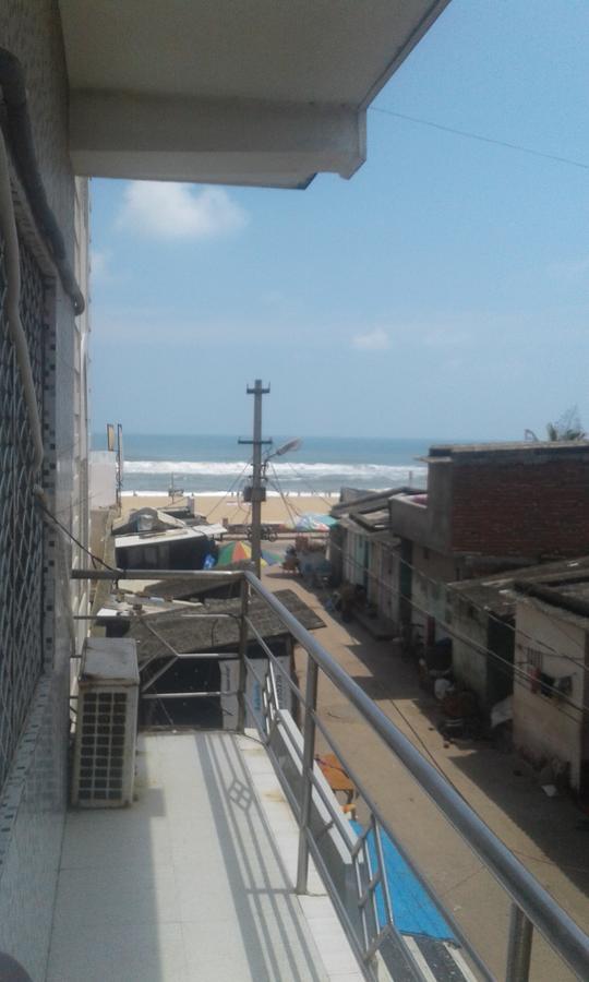 Hotel Swarg Puri Luaran gambar